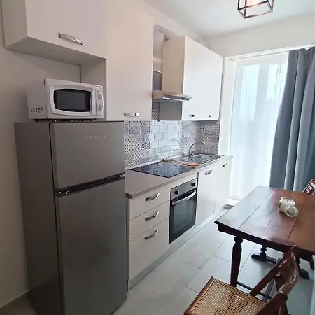 Apartment La Terrazza Sull'appia By Hostand